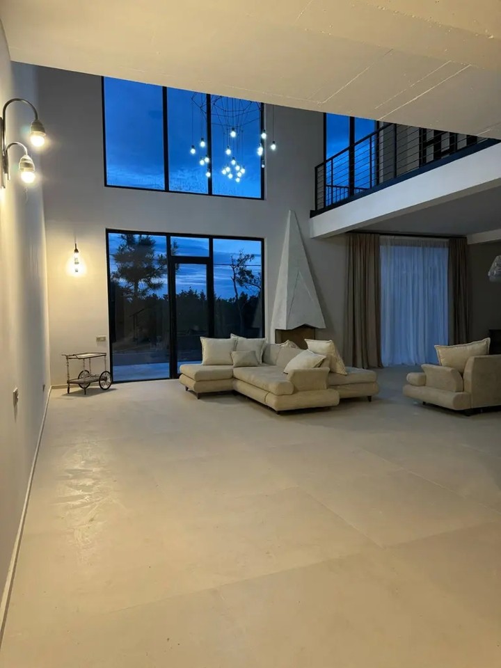 12-Room House For Rent In Tbilisi, Kaklebi 1st Dead End view 2
