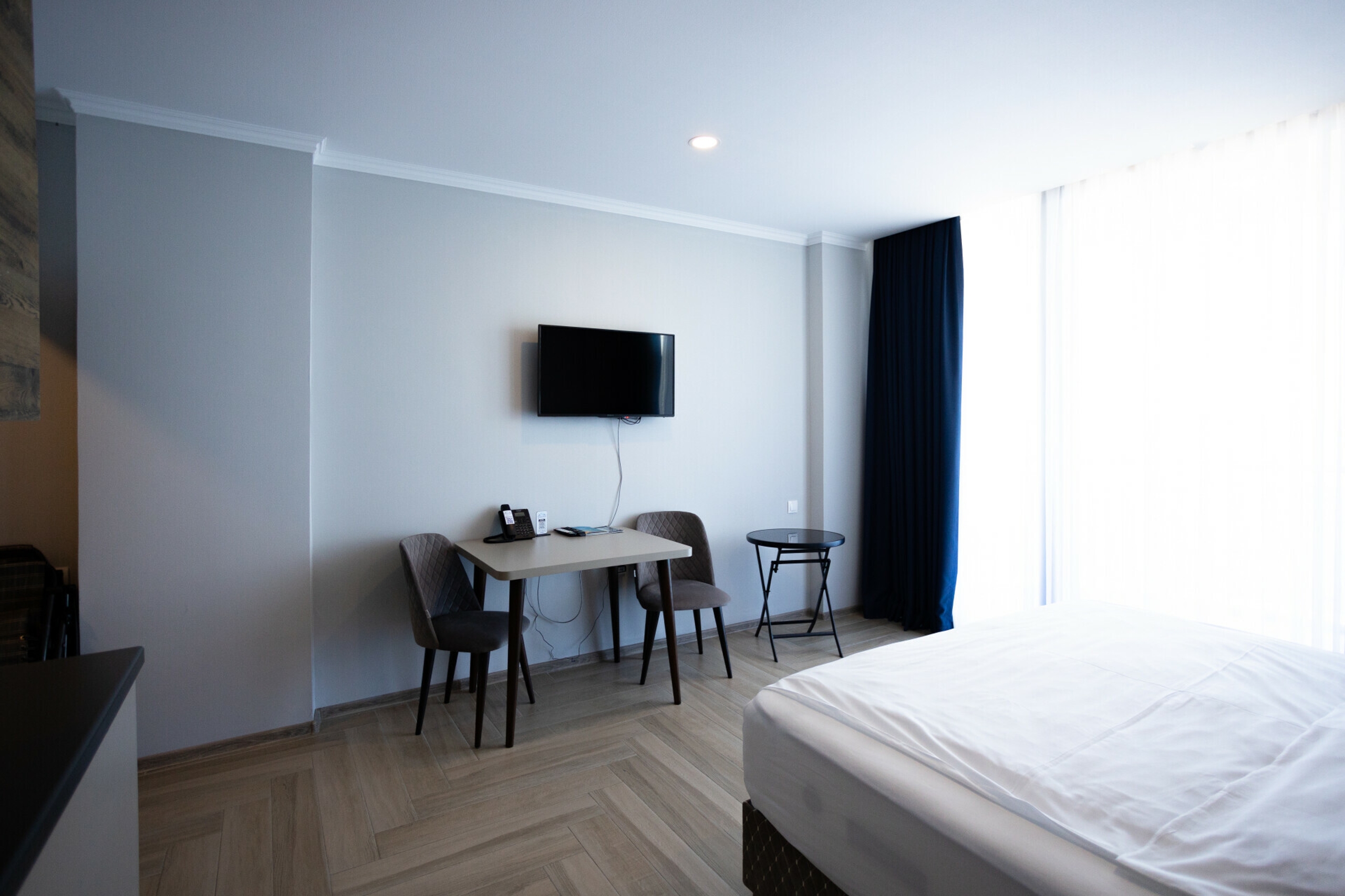 Studio Apartment For Sale view 3