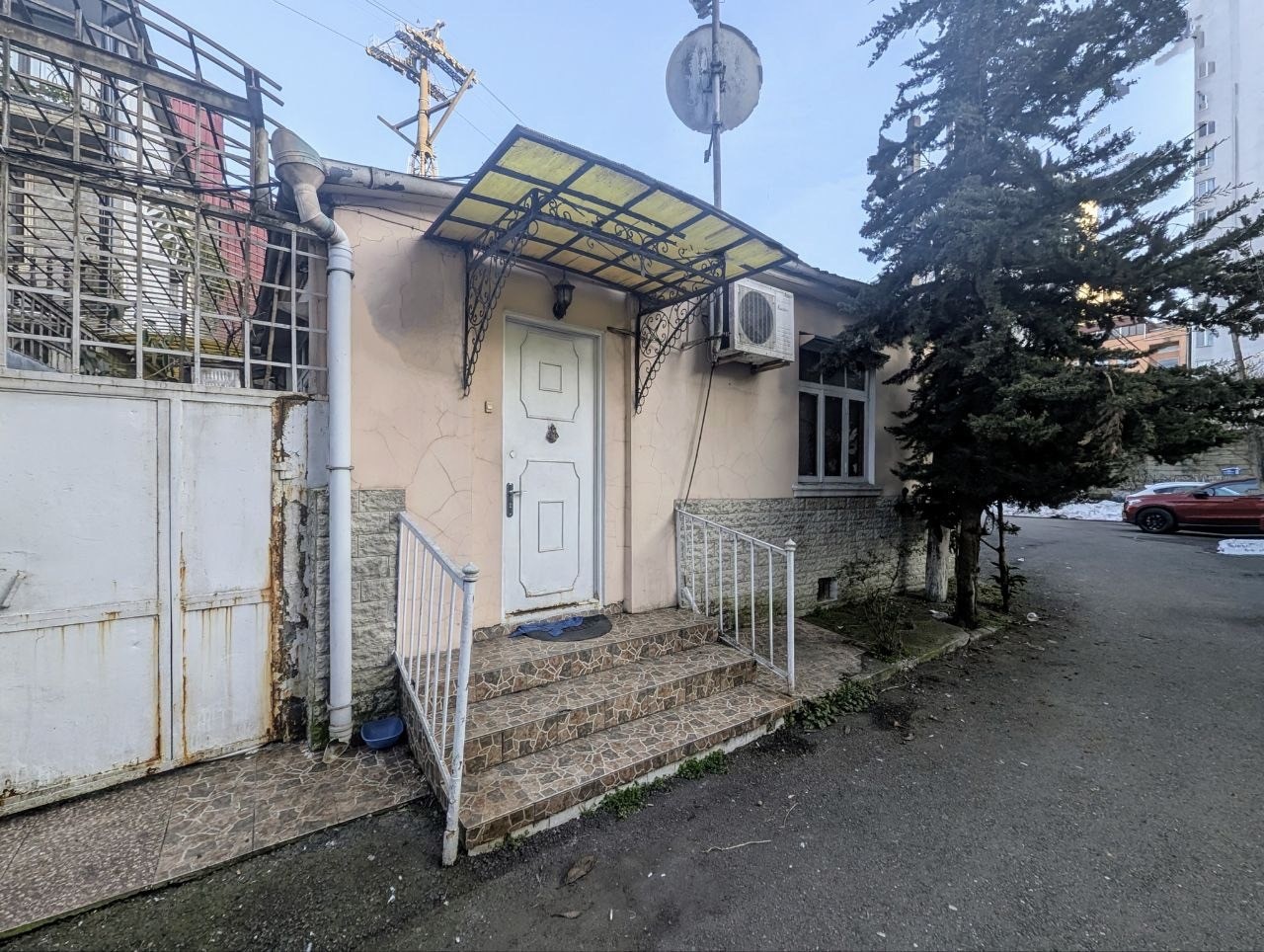 4-Room House For Sale In Batumi, Baku St view 6