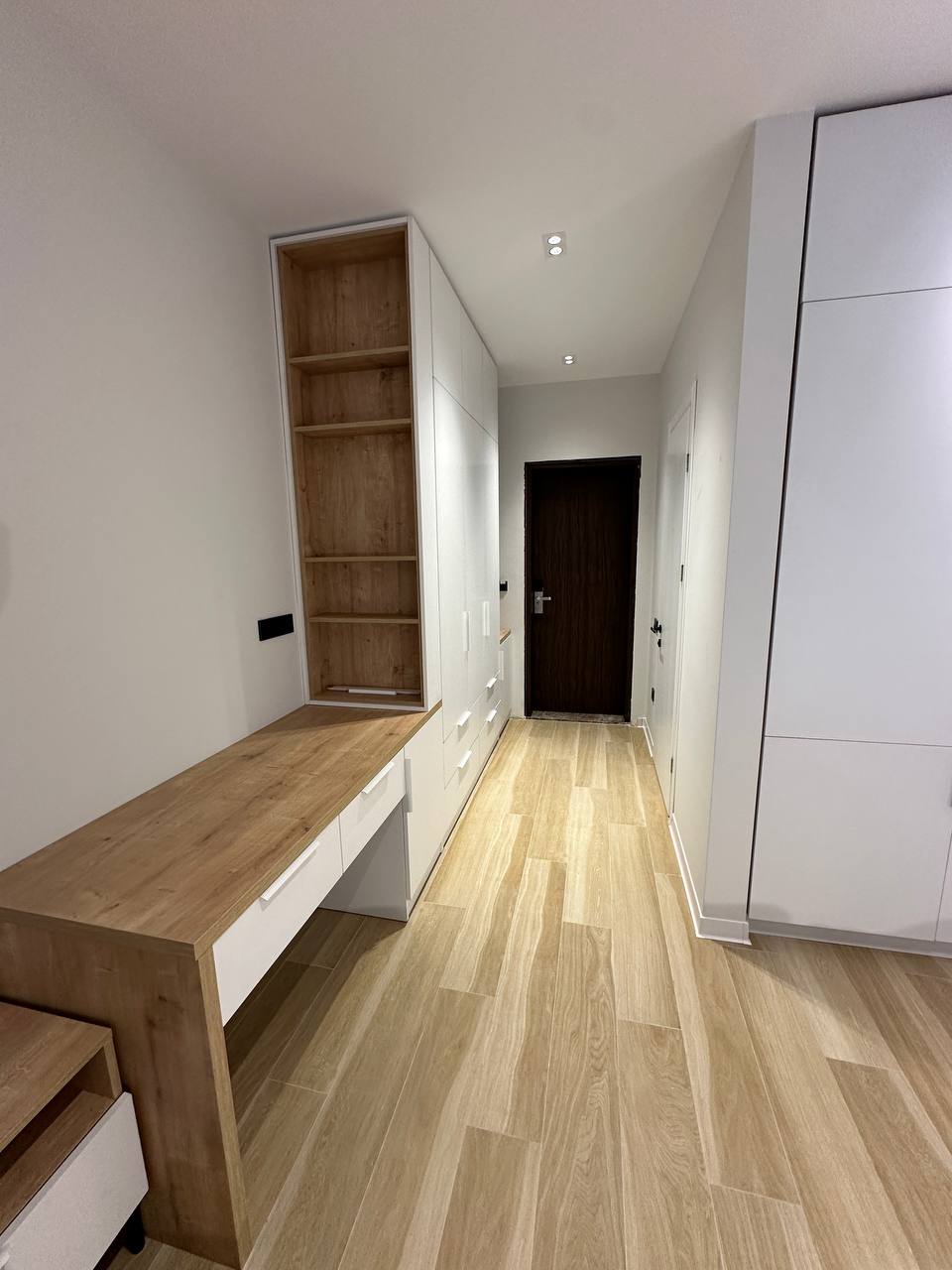 Studio Apartment For Sale view 3