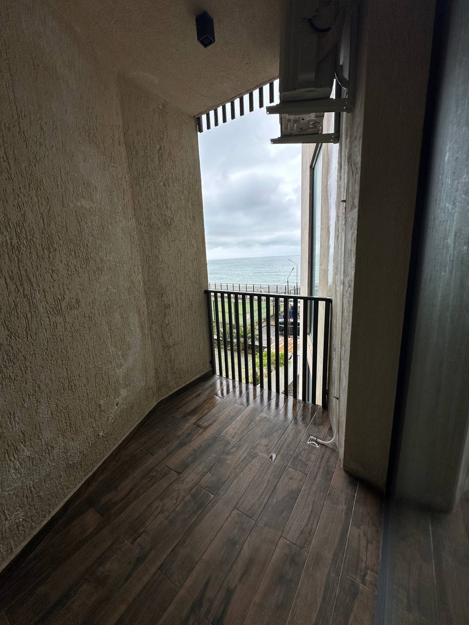 Studio Apartment For Sale view 5