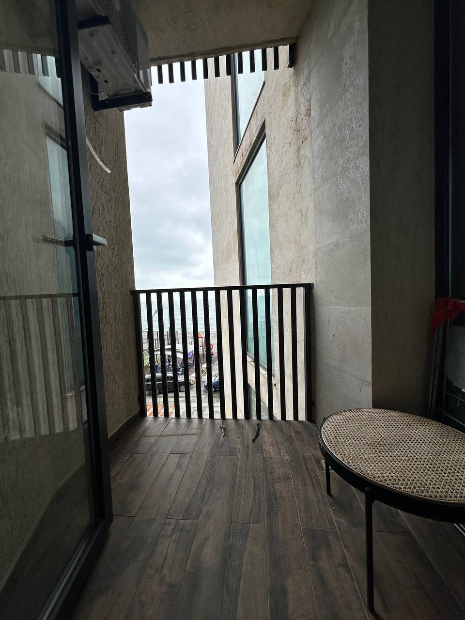 Studio Apartment For Sale view 4