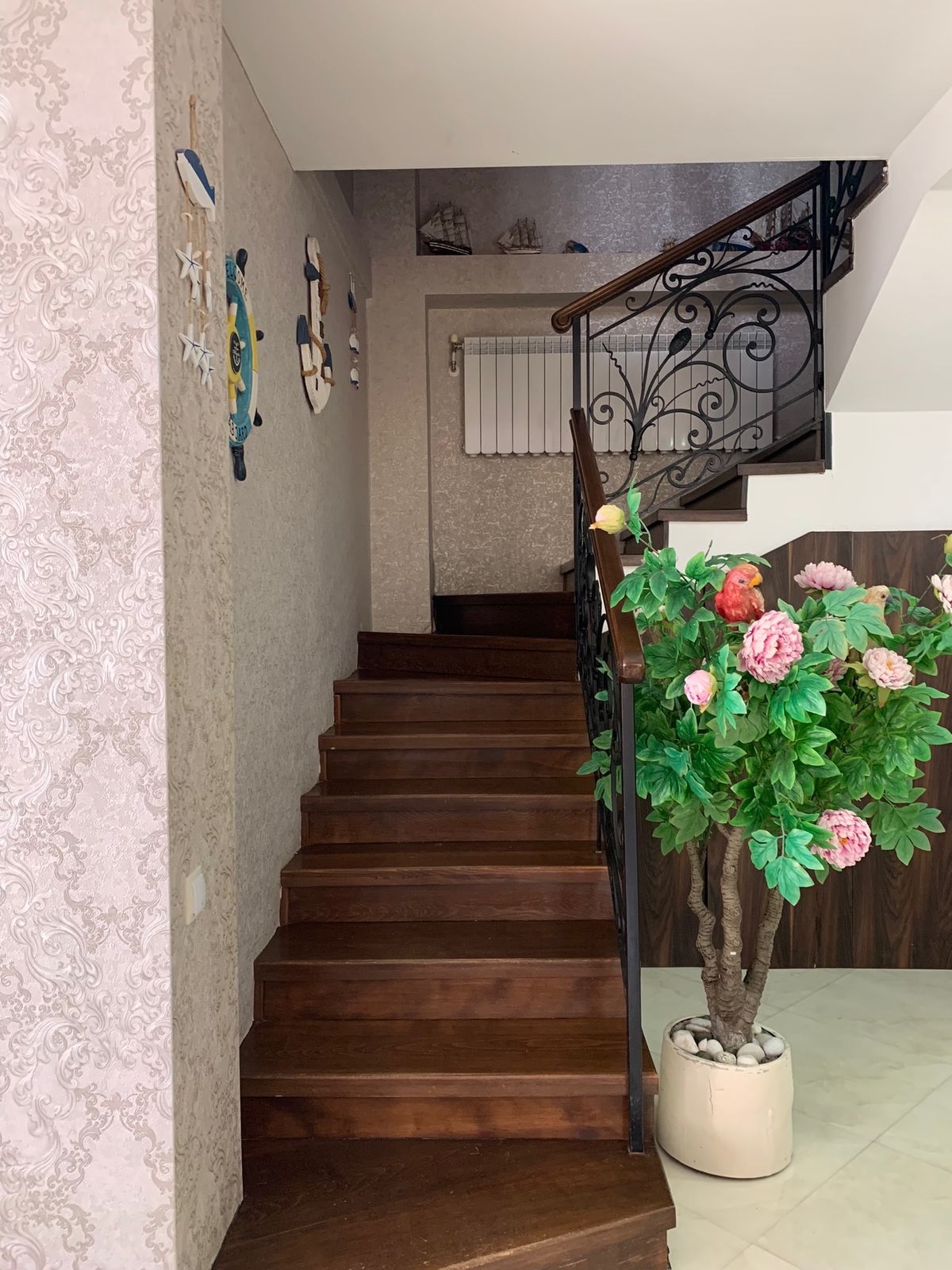 12-Room House In Batumi, Alexander Pushkin St, 600 M², Is Available For Daily Rent For 400 ₾ view 4