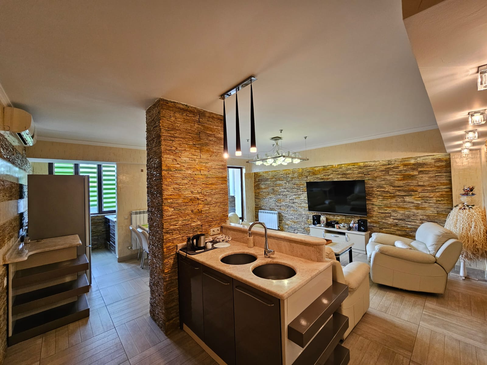 3-Room Apartment For Sale In Batumi, Ilia Chavchavadze St view 4