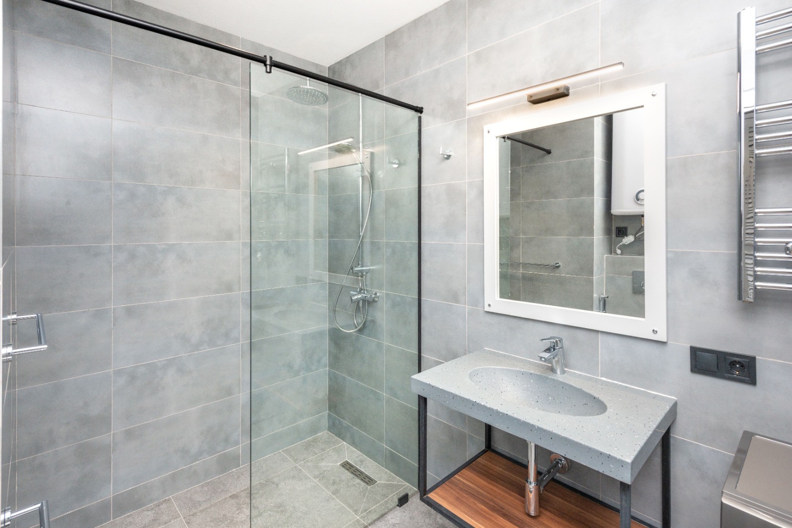2-Room Apartment For Sale In Batumi, Tamar Mepe Ave, 14 view 9
