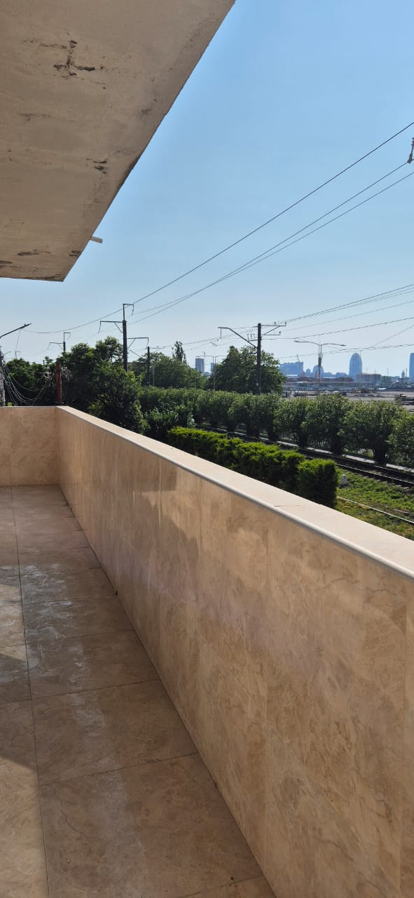 3-Room Apartment For Sale In Batumi, Tamar Mepe Ave, 1 view 3