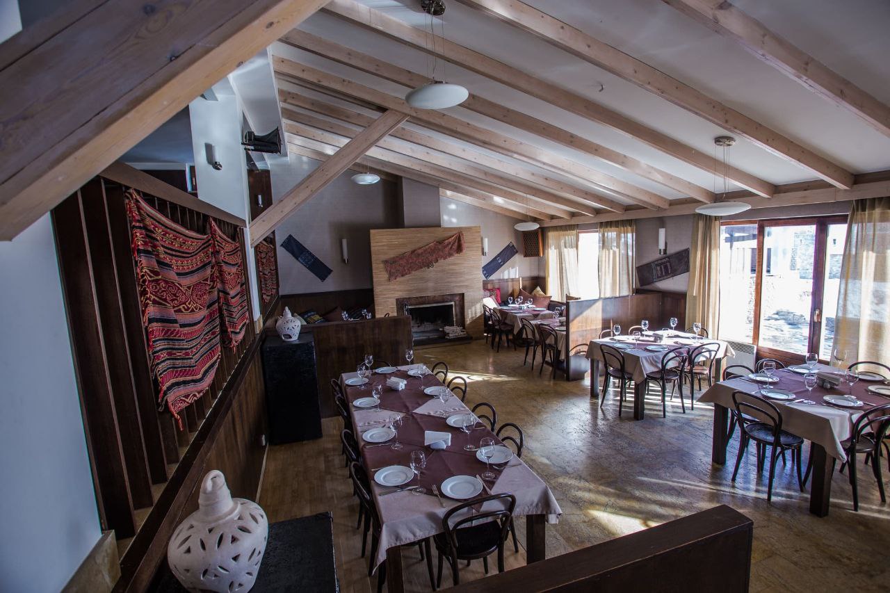Commercial Property For Sale: 1,060 M² In Gudauri, Mtskheta-Stepantsminda-Larsi – $1,340,000 view 5
