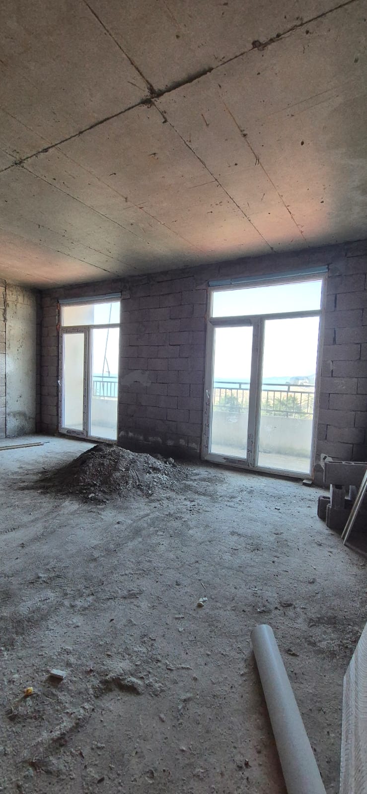 2-Room Apartment For Sale In Batumi, Tamar Mepe Ave, 1 view 7