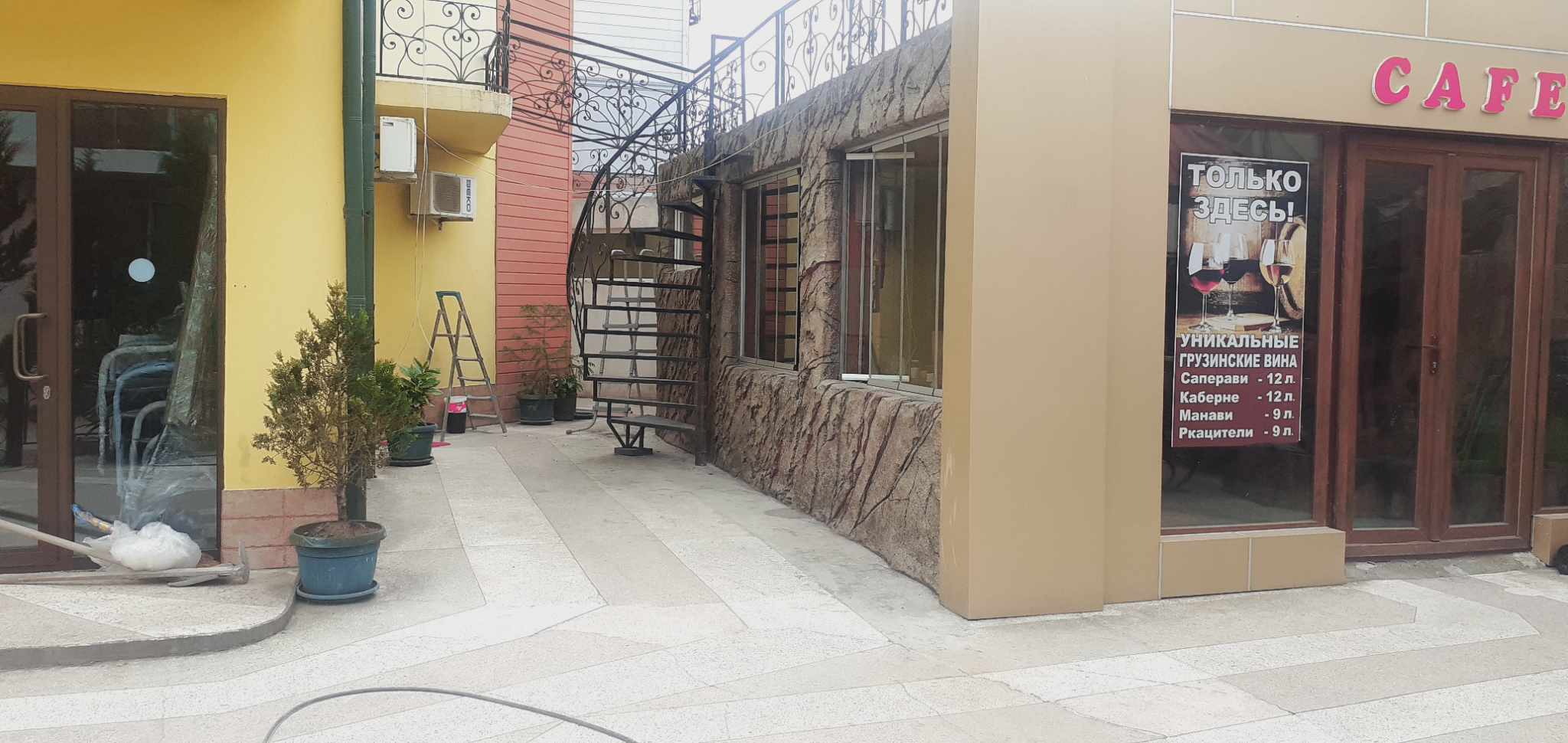Commercial Property For Sale: 400 M² In Ureki, Sanapiro – $700,000 view 4