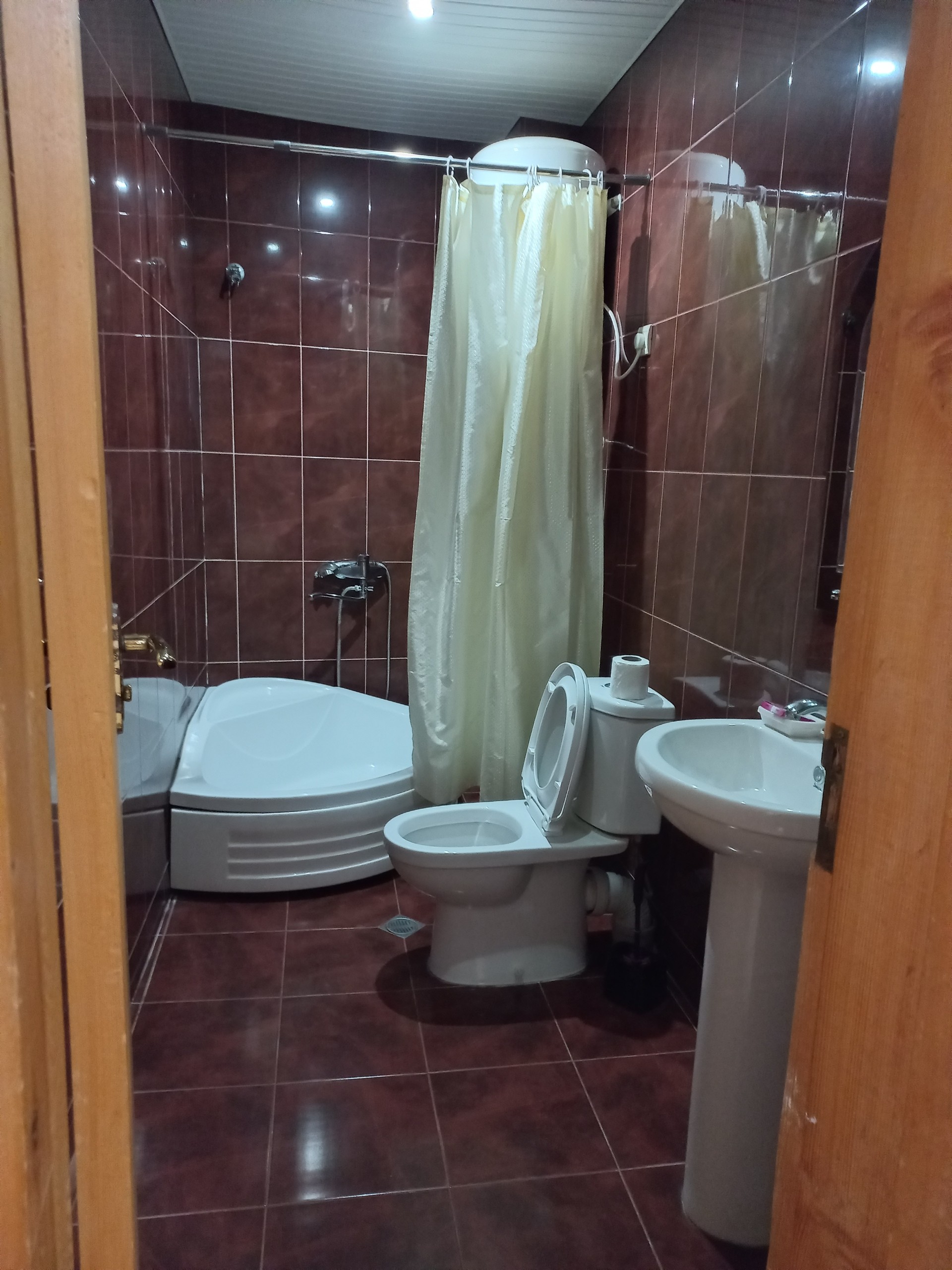 Commercial Property For Sale: 400 M² In Ureki, Sanapiro – $700,000 view 11