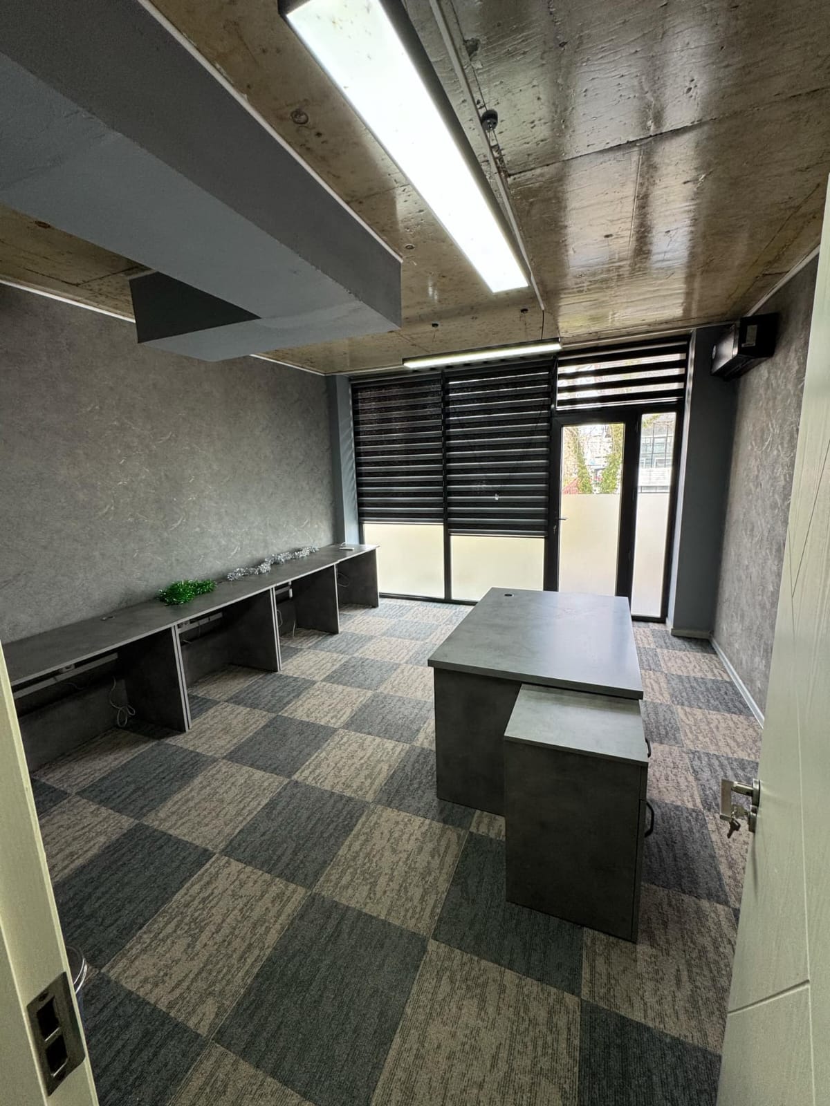 Commercial Property For Rent: 450 M² In Batumi, Giorgi Leonidze St, 2d – $4,500 view 6