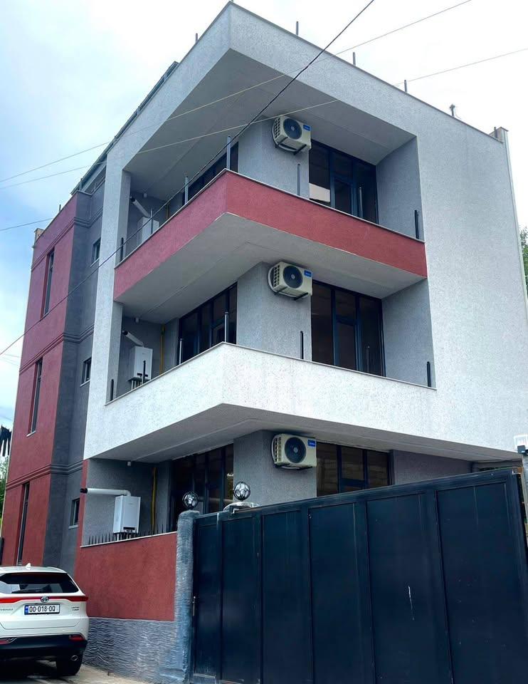 8-Room House For Sale In Batumi, Ioseb Noneshvili St view 1