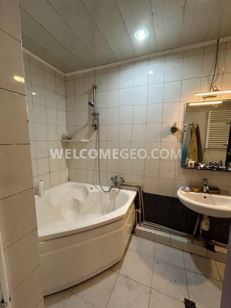 2-Room Apartment For Sale In Batumi, Tamar Mepe Ave, 48 view 12