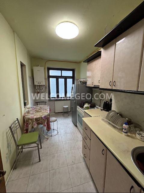 2-Room Apartment For Sale In Batumi, Tamar Mepe Ave, 48 view 8