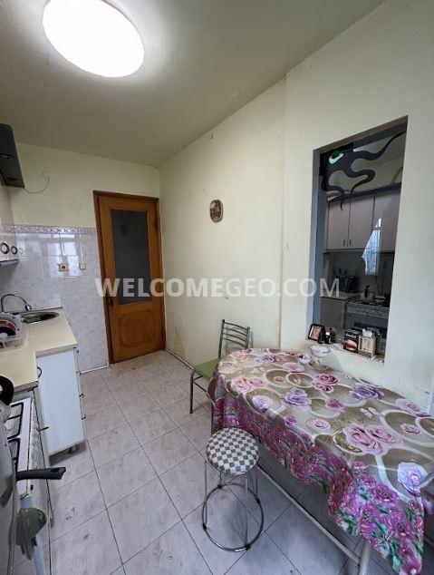 2-Room Apartment For Sale In Batumi, Tamar Mepe Ave, 48 view 10