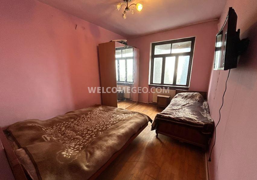 2-Room Apartment For Sale In Batumi, Tamar Mepe Ave, 48 view 5