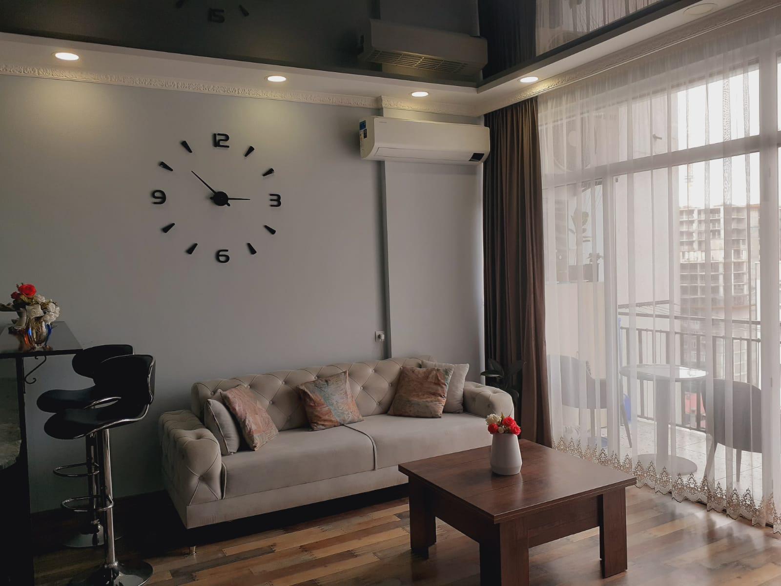 3-Room Apartment For Rent In Batumi, Middle House view 1