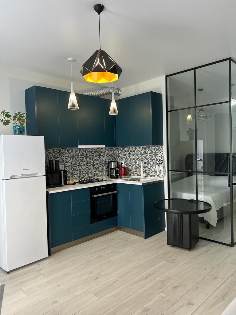 2-Room Apartment For Sale In Batumi, Tamar Mepe Ave, 1 view 5