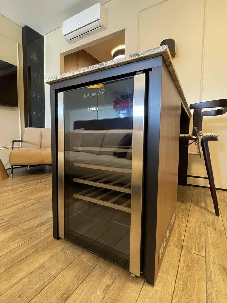 Studio Apartment For Sale view 4