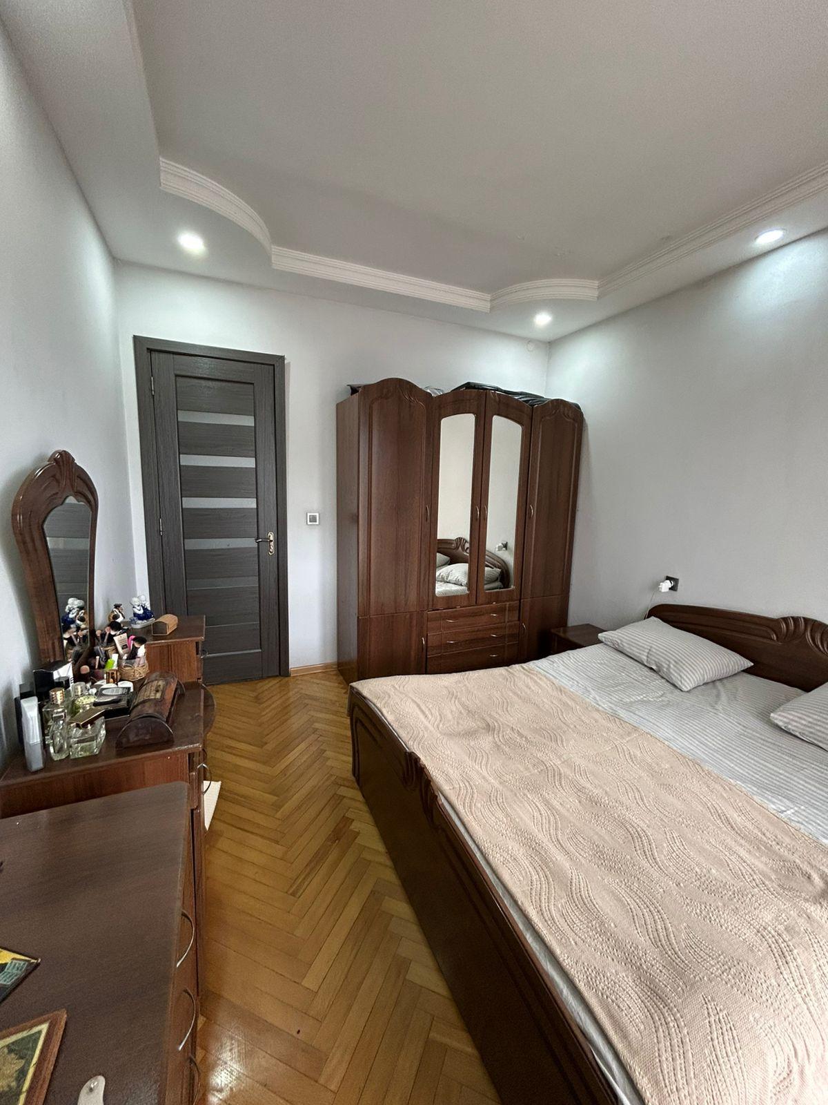 6-Room Apartment For Rent In Batumi, Mikhail Lermontov St, 101 view 15