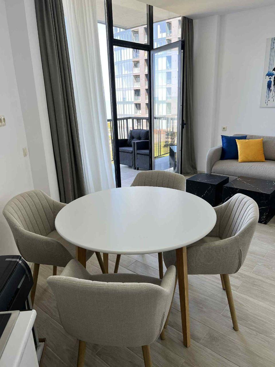 Studio Apartment For Sale view 6