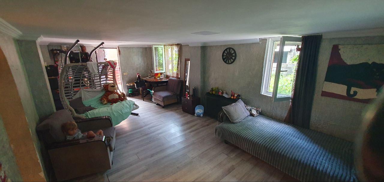 5-Room House For Sale In Batumi, 1st St, 331/18a view 1