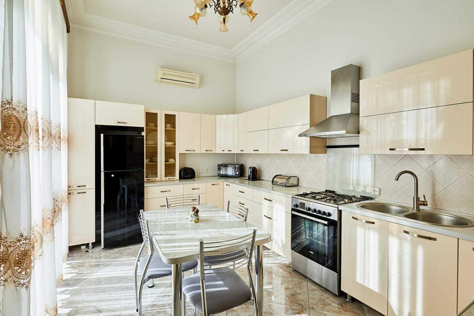 Krtsanisi St: 5-Room House, 430.0 M² | Korter.Ge view 4