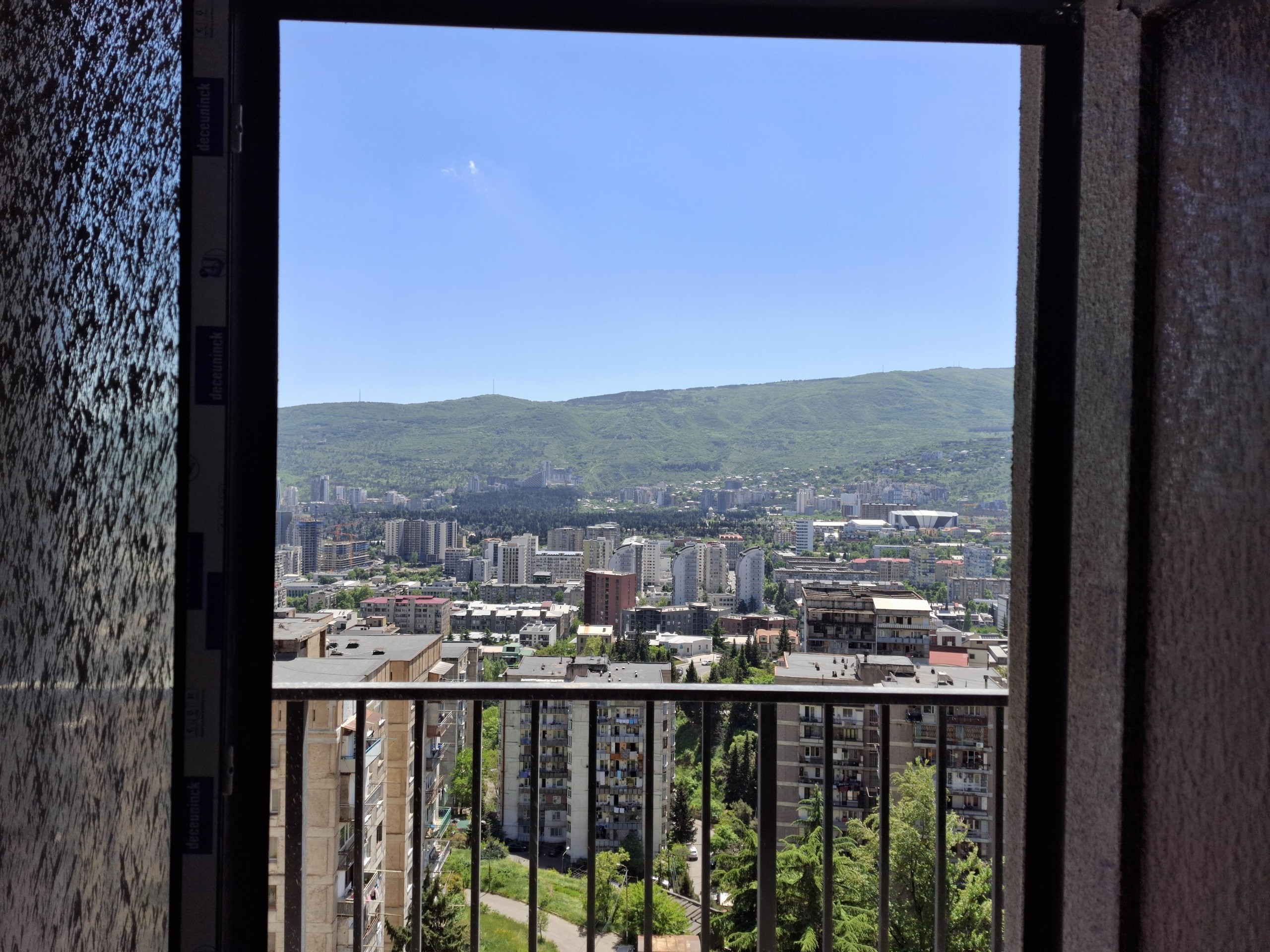 6部屋のマンション、Nutsubidze Plateau 3rd Micro District