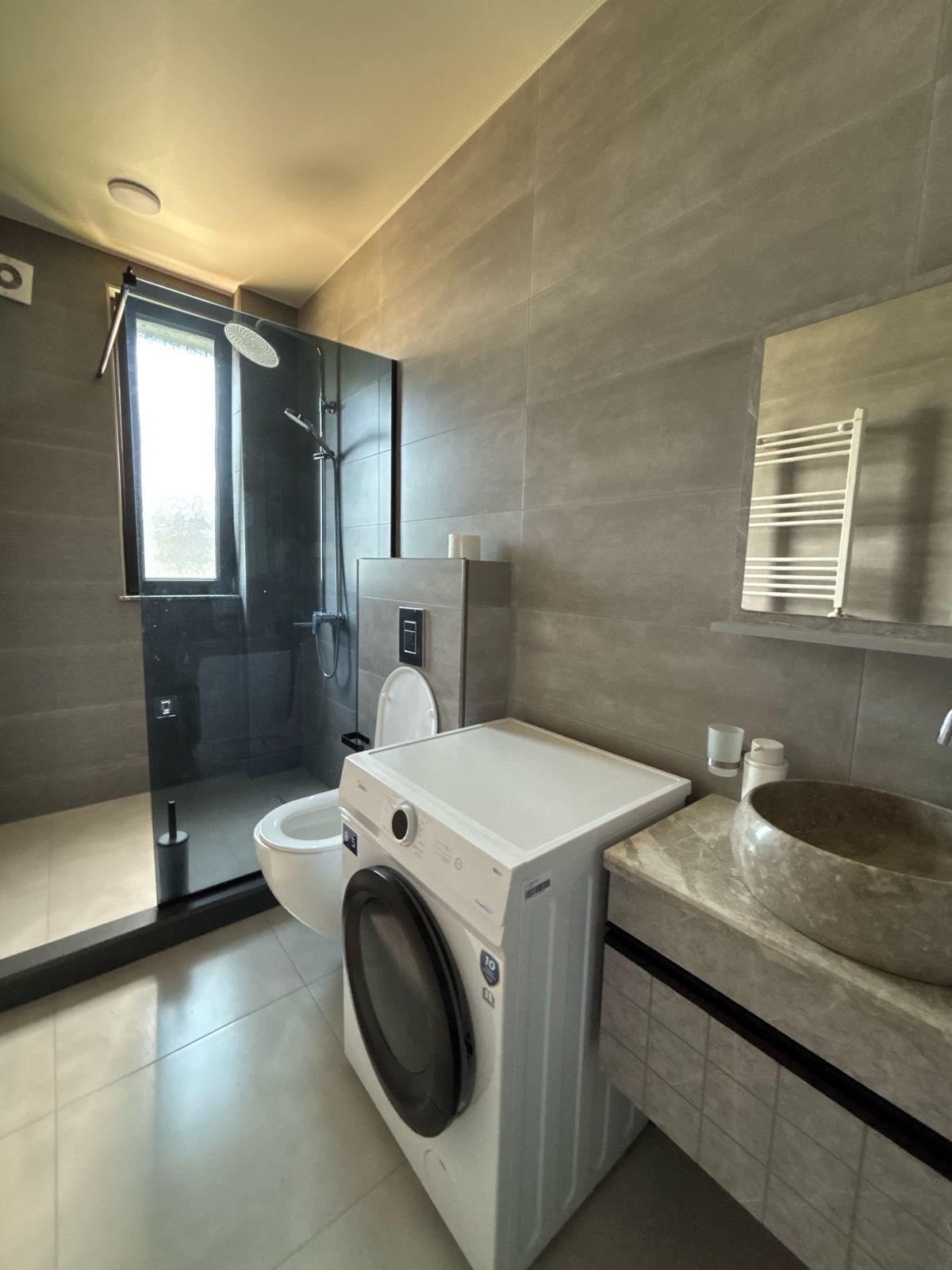 2-Room Apartment For Rent In Batumi, Markoz Achareli 1st Lane, 1 view 3