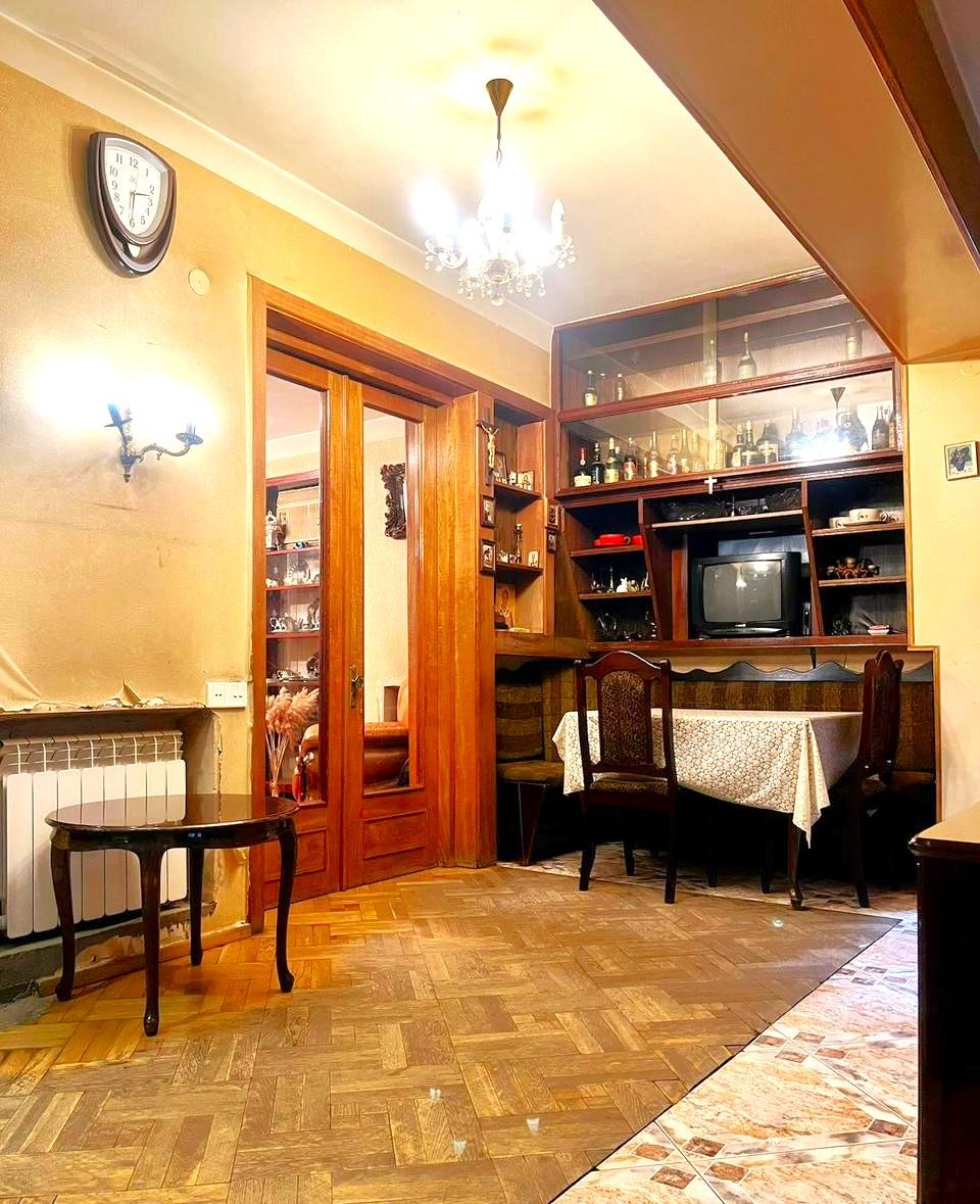 Merab Kostava St, 46: 5-Room, 120.0 M² | Korter.Ge view 5