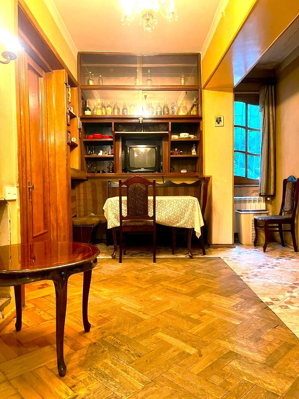 Merab Kostava St, 46: 5-Room, 120.0 M² | Korter.Ge view 6
