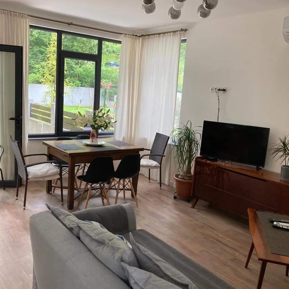 4-BR Cottage For Rent In Batumi, Galaktion Tabidze St, 24 view 2