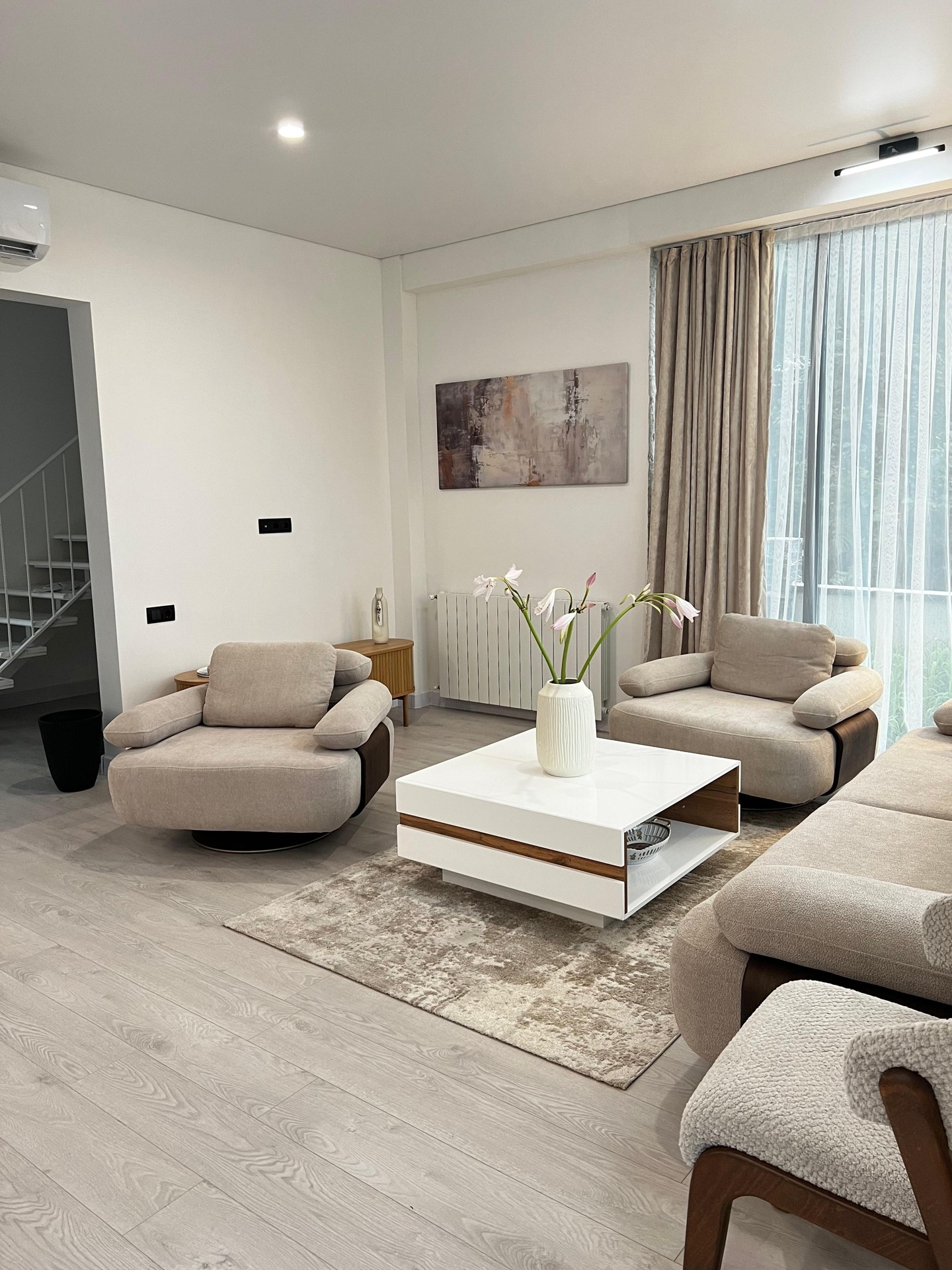 4-Room House For Rent In Batumi, Yuri Gagarin St view 3