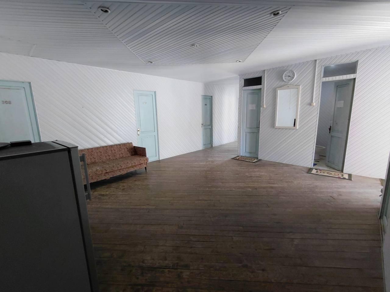 Commercial Property For Sale: 1,000 M² In Ureki, 30th St – $350,000 view 4