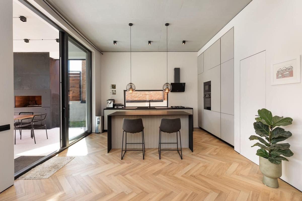 Vakhtang Gorgasali St: 5-Room House, 240.0 M² | Korter.Ge view 6