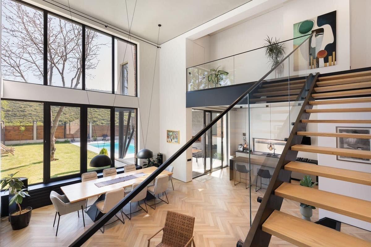 Vakhtang Gorgasali St: 5-Room House, 240.0 M² | Korter.Ge view 3
