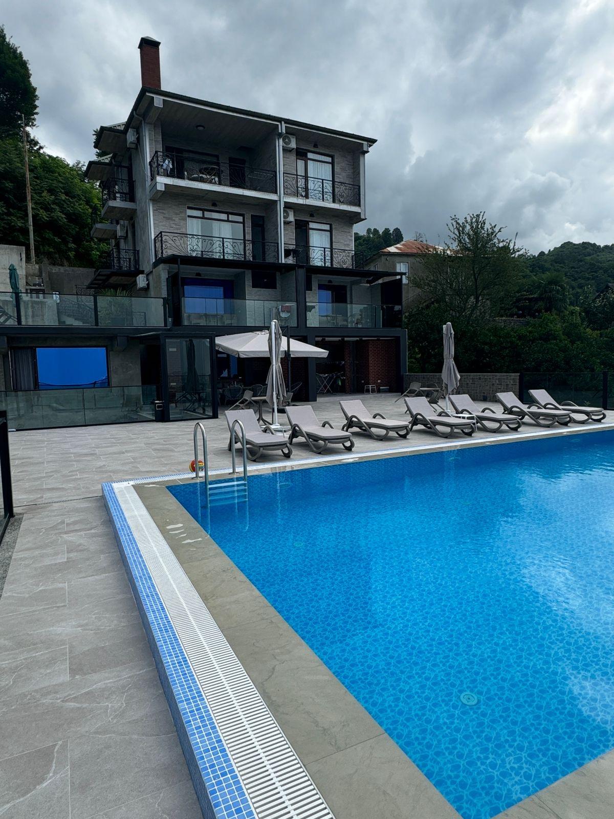 8-Room House For Sale In Batumi, Kviparosi St view 1