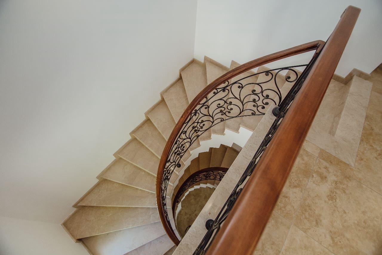 8-Room House For Sale In Batumi, Kviparosi St view 12