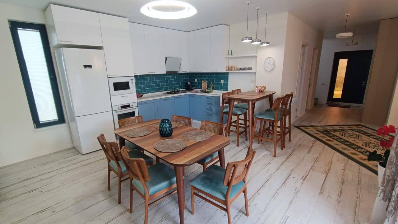 5-Room House For Sale In Batumi, Tamar Mepe Ave, 3 view 18