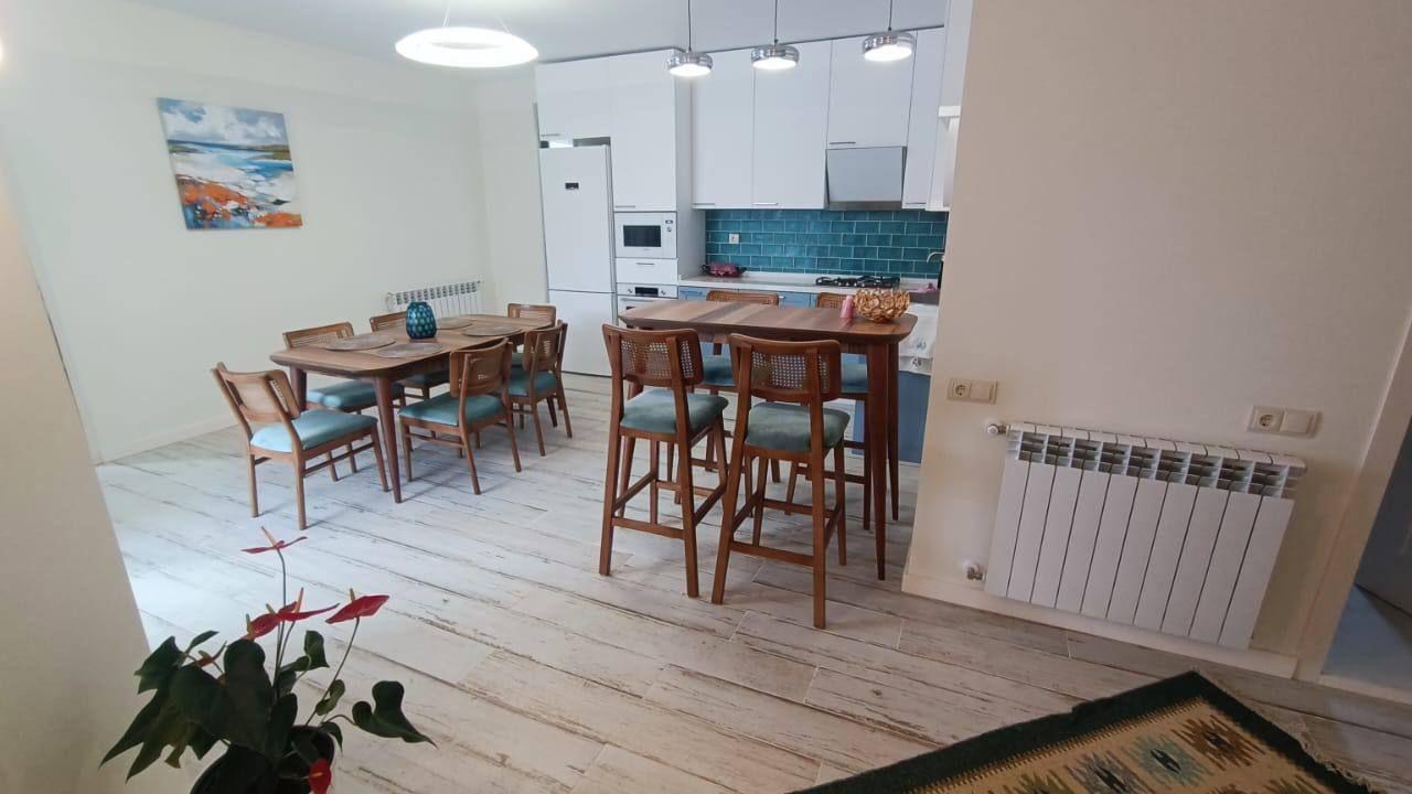 5-Room House For Sale In Batumi, Tamar Mepe Ave, 3 view 19