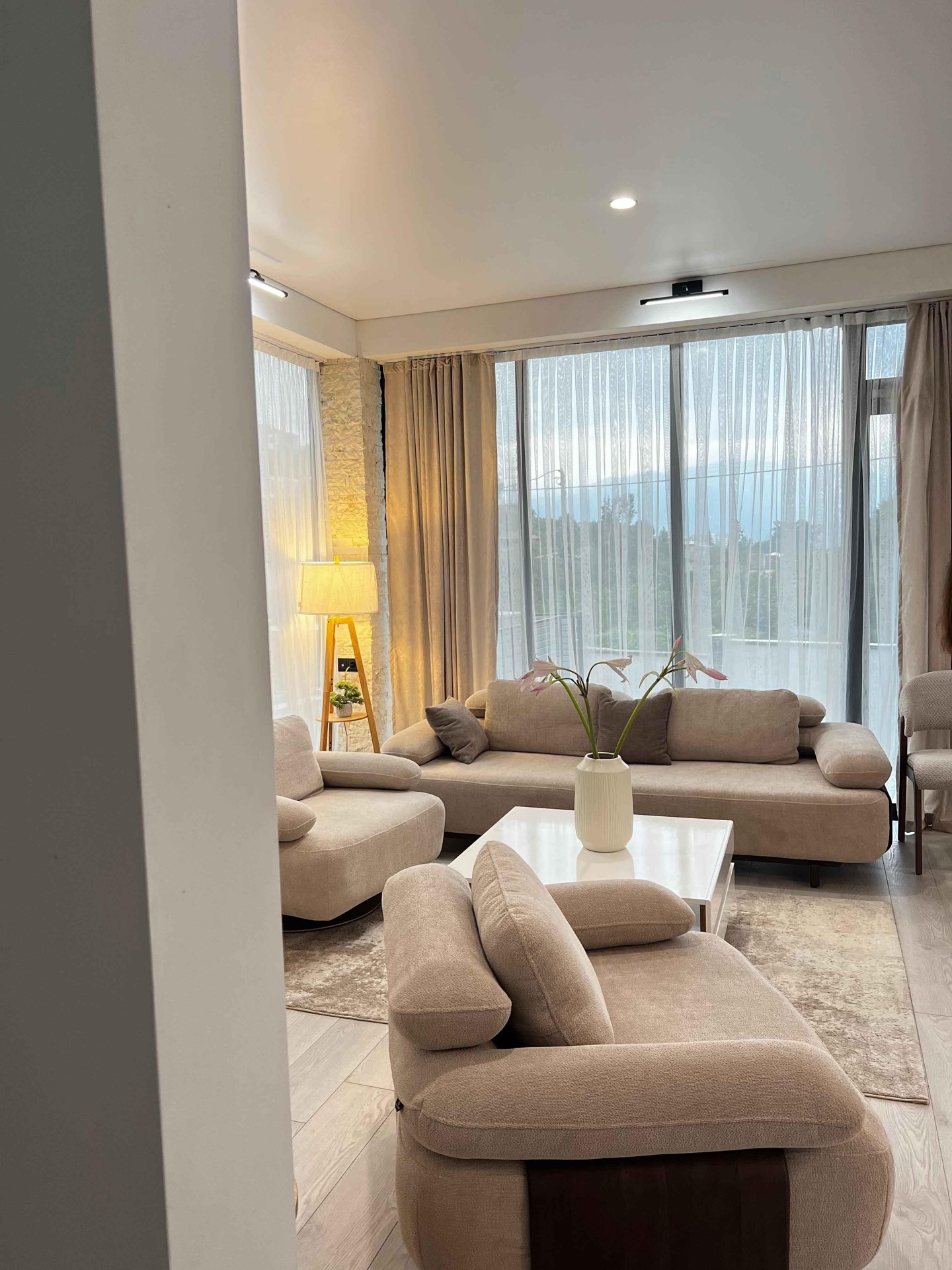 4-Room House For Sale In Batumi, Fridon Khalvashi Ave, 25 view 1