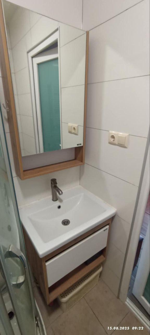 2-Room Apartment For Sale In Batumi, Tamar Mepe Ave, 1 view 9
