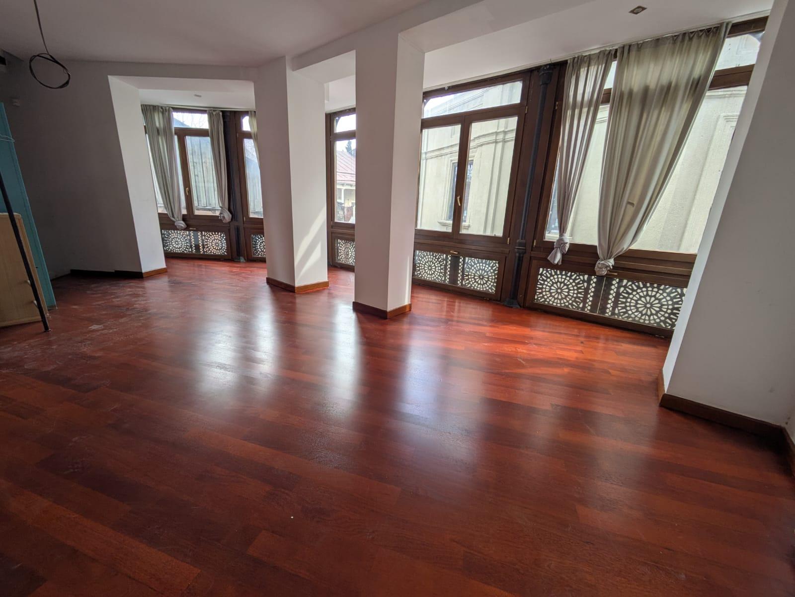 Aleksandre Chikvaidze St, 1: Commercial Property, 140.0 M² | Korter.Ge view 1