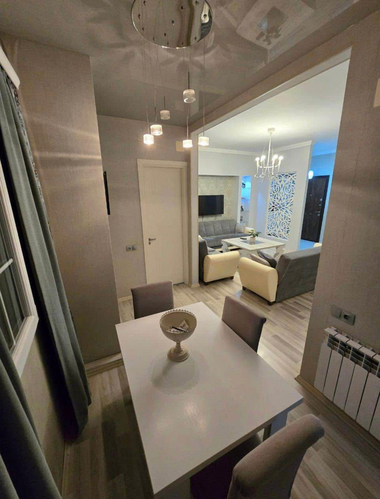 3-Room Apartment For Rent In Batumi, Parnavaz Mepe St, 85 view 4