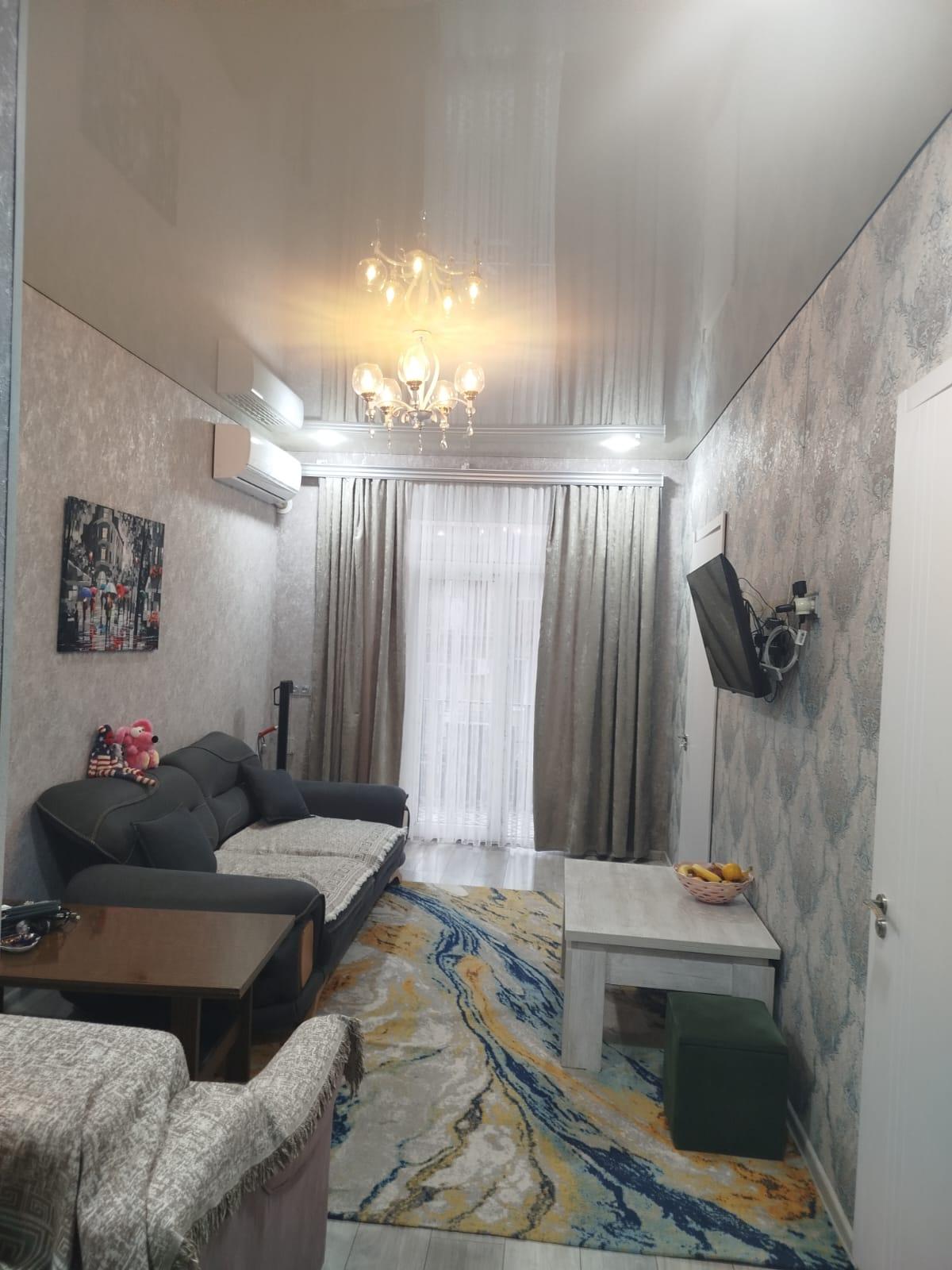 3-Room Apartment For Rent In Batumi, 26 May St, 24 view 1