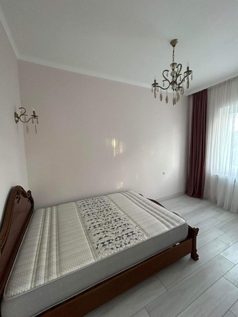 3-Room Apartment For Rent In Batumi, Petre Melikishvili St, 27 view 5