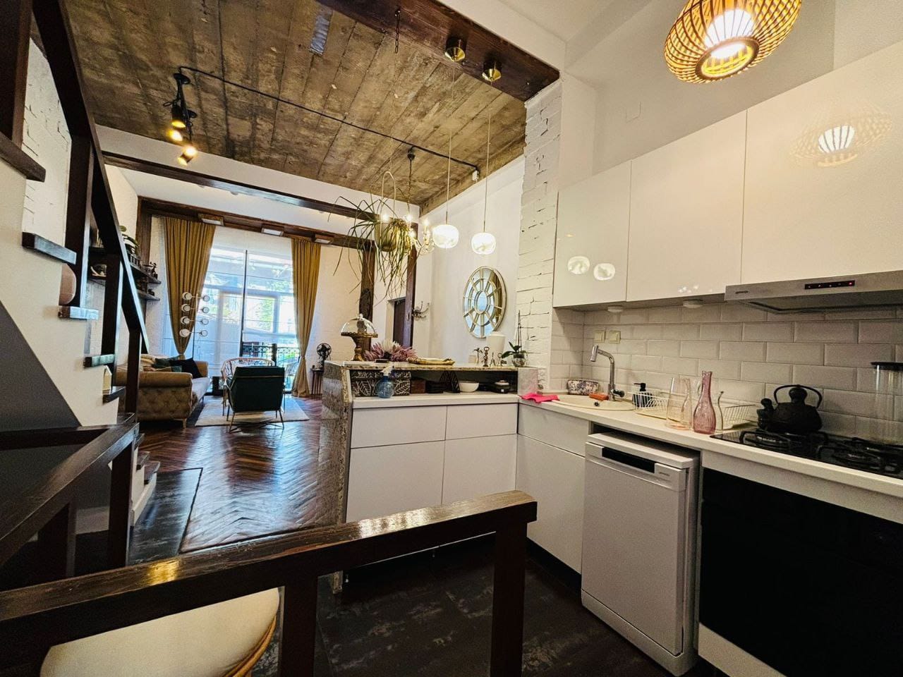 4-Room House For Rent In Batumi, Parnavaz Mepe St view 7