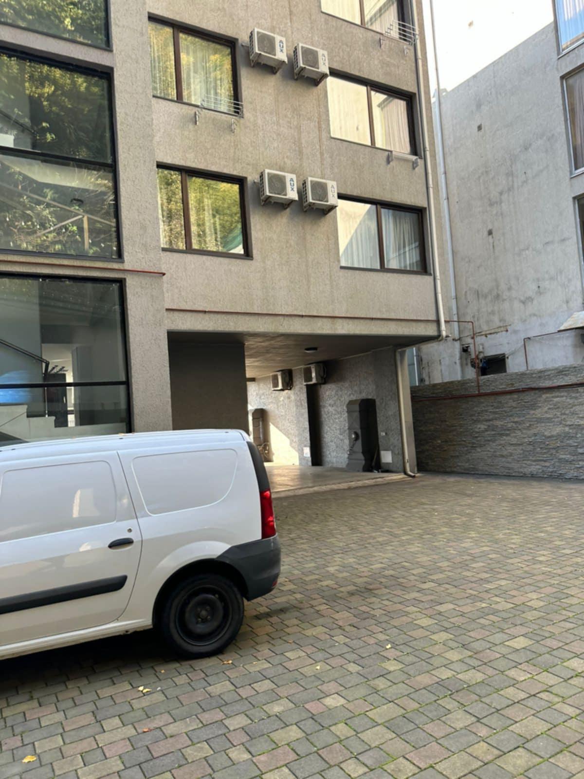 Commercial Property For Sale: 1,280 M² In Kvariati, Первая бегеровая линия – $2,670,000 view 26