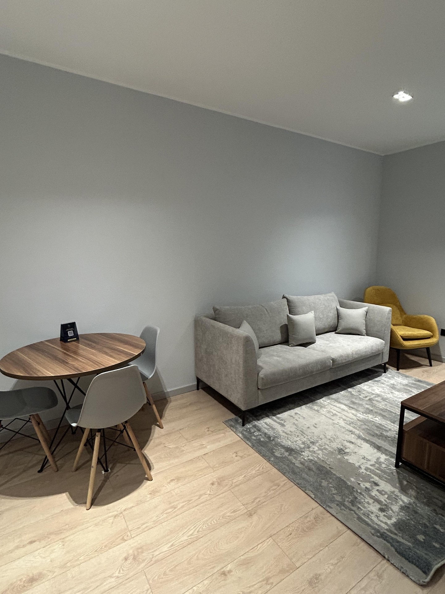 2-Room Apartment For Sale In Batumi, Tamar Mepe Ave, 14 view 2