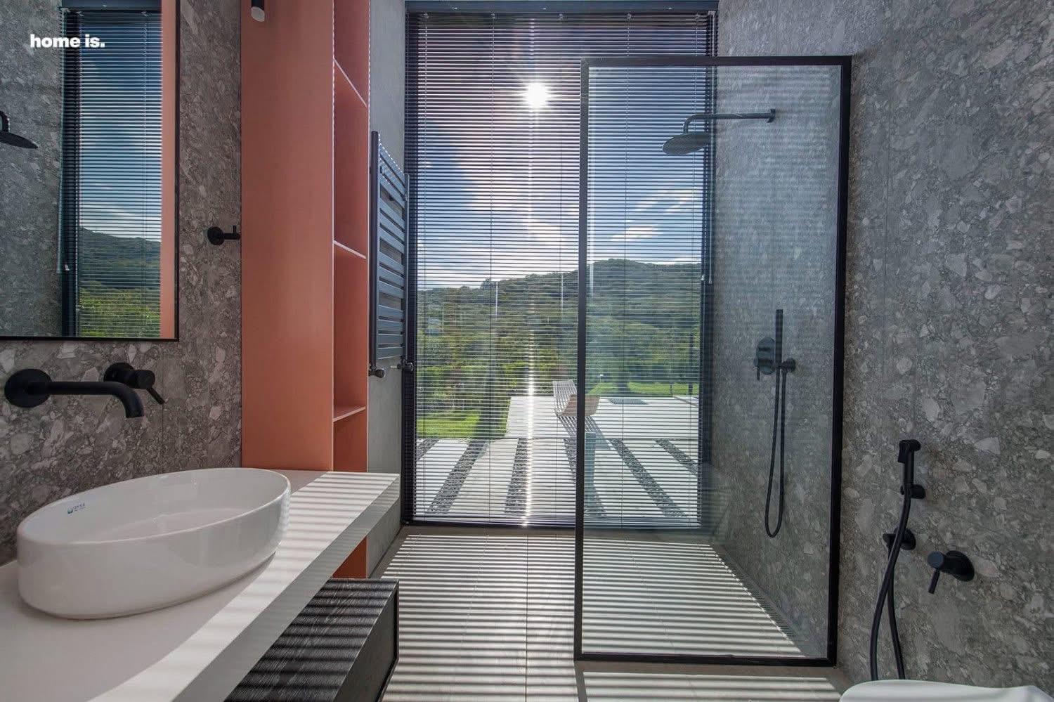 Monolith City: 7-Room House, 1200.0 M² | Korter.Ge view 7